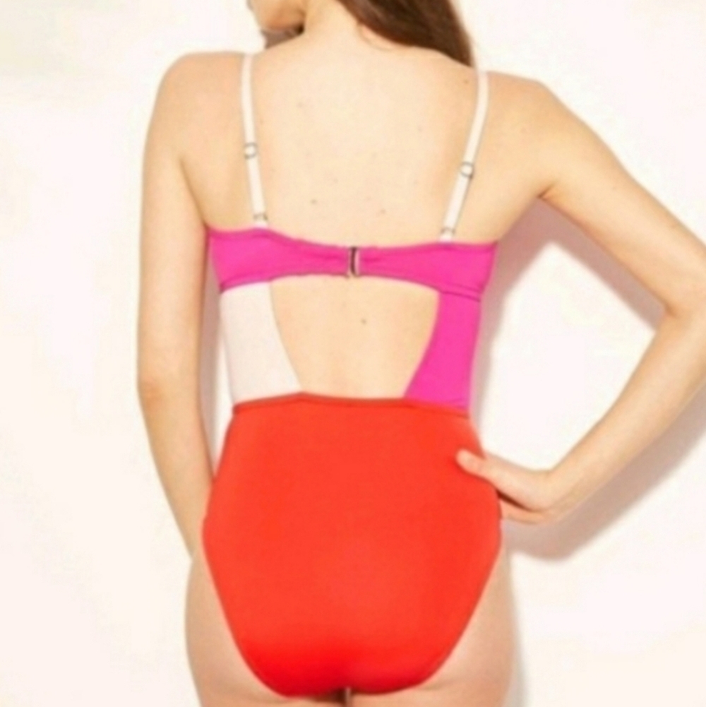 Shade and Shore Pink Colorblock Cut-out Swimsuit - Picture 3 of 12